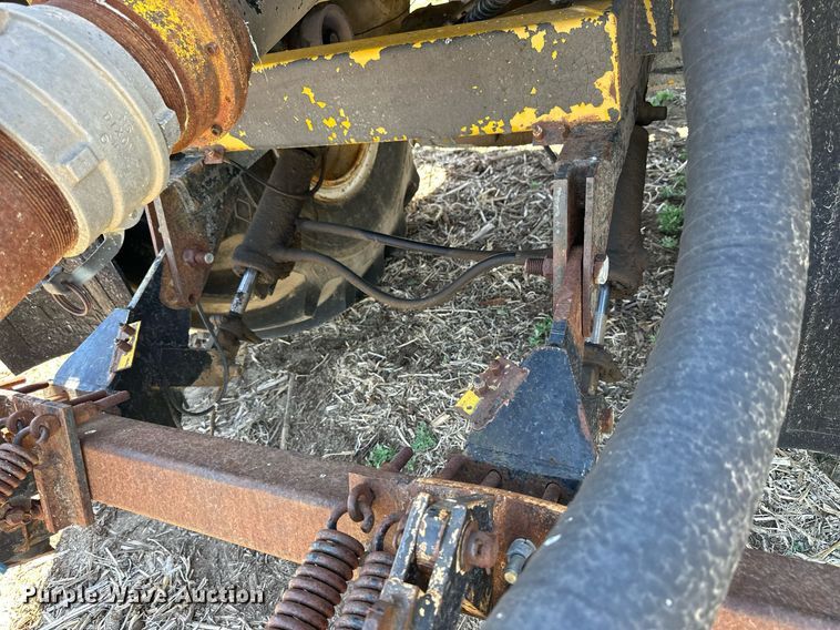 image for item KL9134 AG- Gator 1004  manure spreader truck