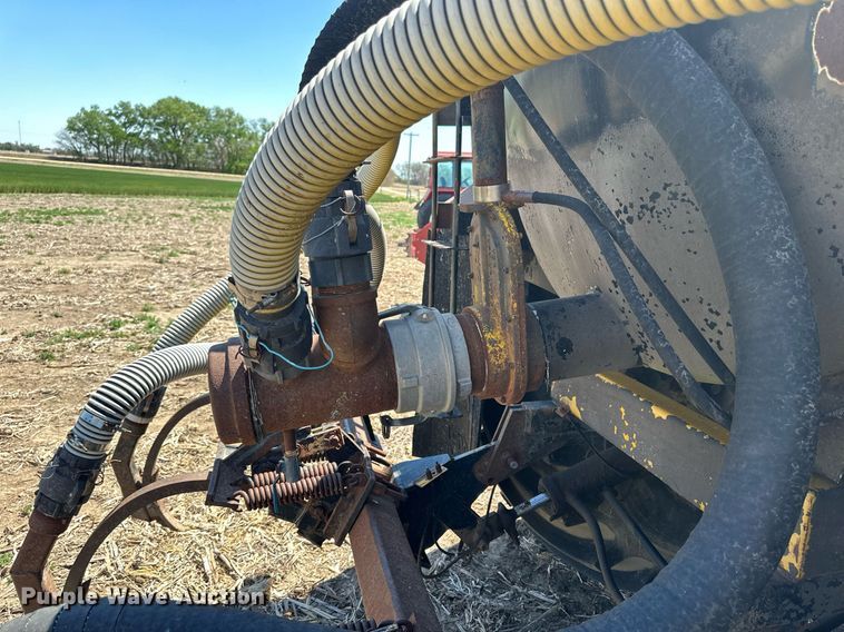 image for item KL9134 AG- Gator 1004  manure spreader truck
