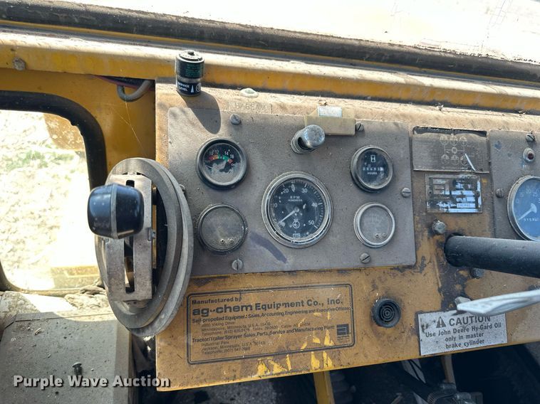 image for item KL9134 AG- Gator 1004  manure spreader truck