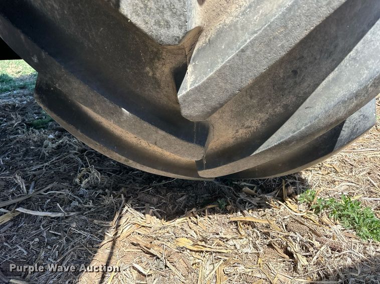 image for item KL9134 AG- Gator 1004  manure spreader truck