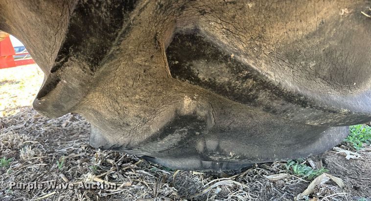 image for item KL9134 AG- Gator 1004  manure spreader truck