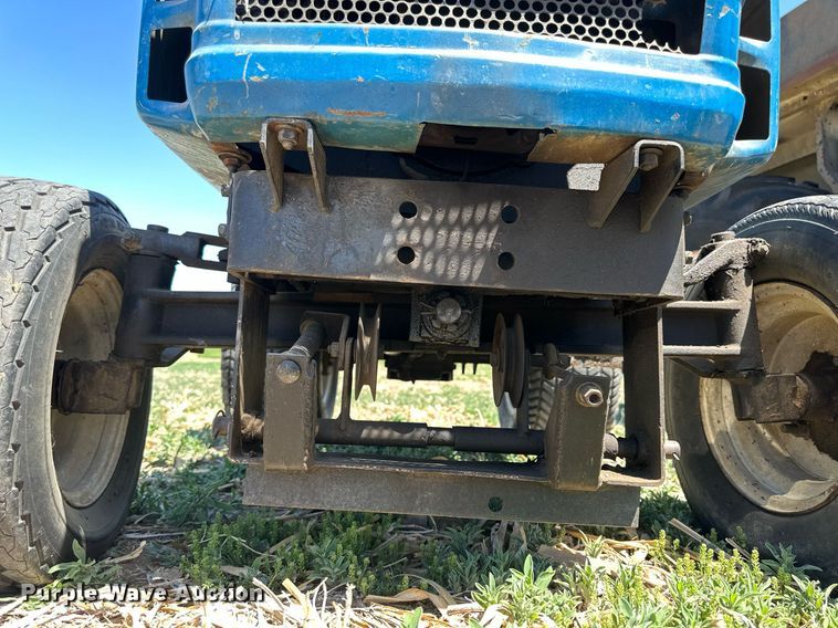 image for item KL9135 Ford LGT195  tractor