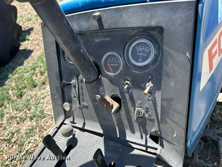 image for item KL9135 Ford LGT195  tractor