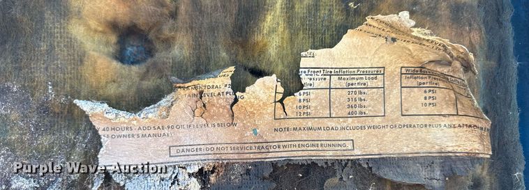 image for item KL9135 Ford LGT195  tractor