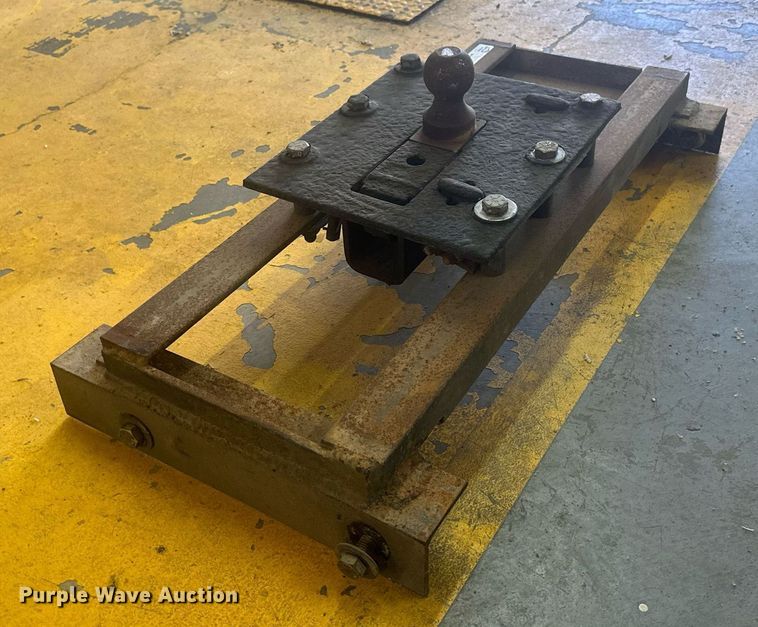 image for item KL9166 Gooseneck hitch