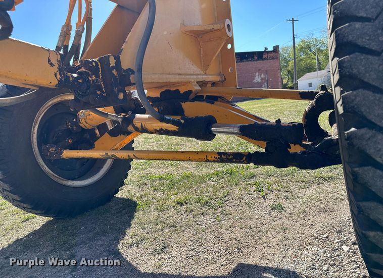 image for item KL9170 1969 Galion 503A  rigid frame motor grader