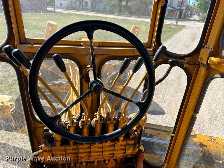 image for item KL9170 1969 Galion 503A  rigid frame motor grader