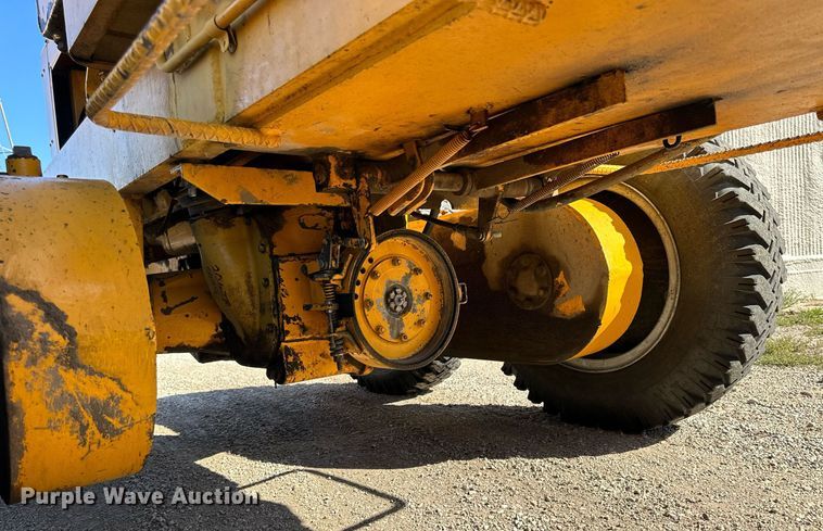 image for item KL9170 1969 Galion 503A  rigid frame motor grader