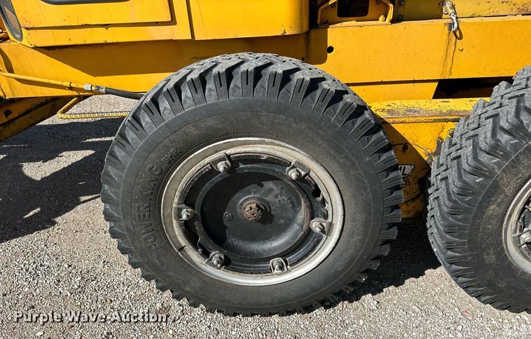 image for item KL9170 1969 Galion 503A  rigid frame motor grader
