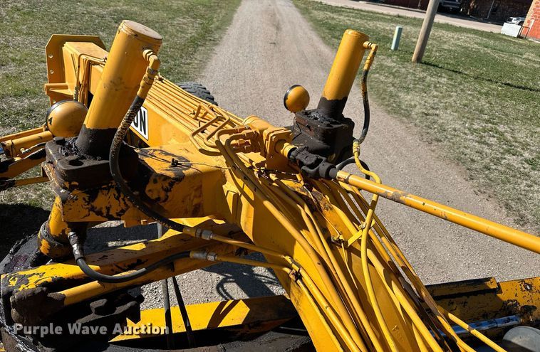 image for item KL9170 1969 Galion 503A  rigid frame motor grader