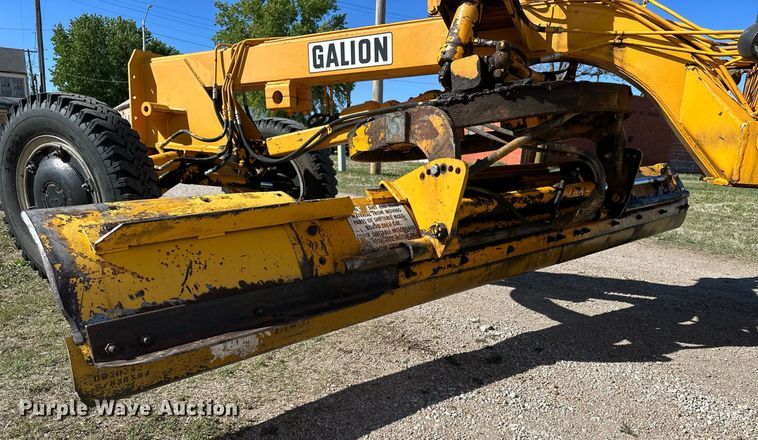 image for item KL9170 1969 Galion 503A  rigid frame motor grader