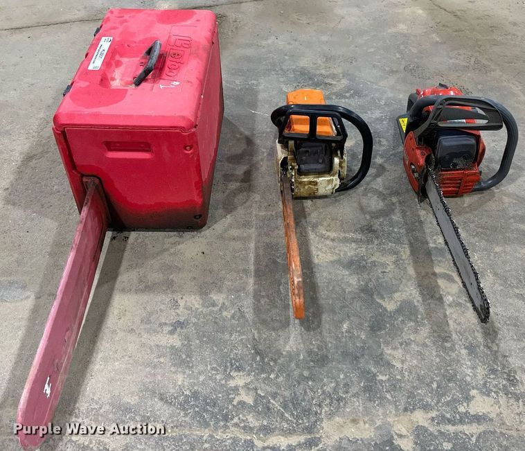 image for item KL9207 (2) chainsaws