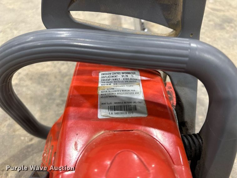 image for item KL9207 (2) chainsaws