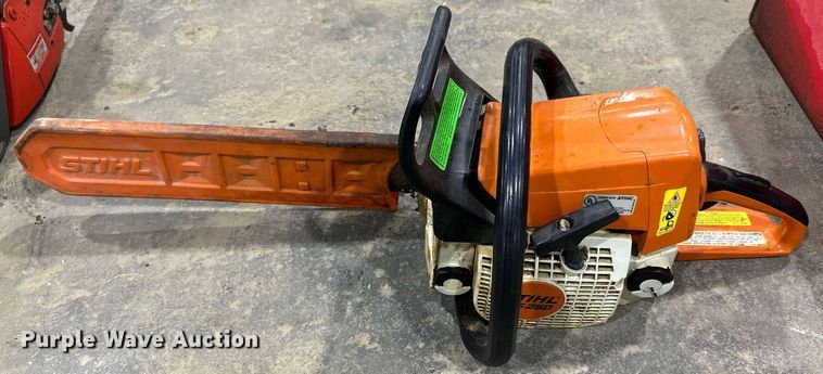 image for item KL9207 (2) chainsaws