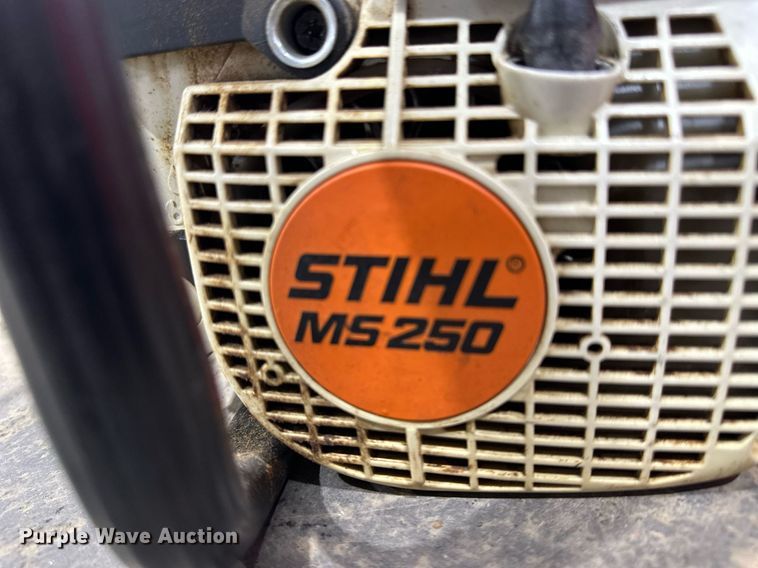 image for item KL9207 (2) chainsaws