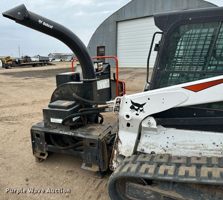 image for item KL9211 2013 Bobcat WC-8BCHIPPER  skid steer wood chipper