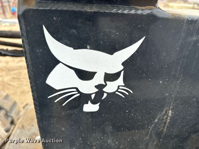 image for item KL9211 2013 Bobcat WC-8BCHIPPER  skid steer wood chipper