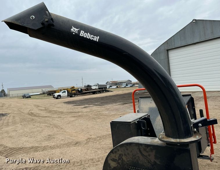 image for item KL9211 2013 Bobcat WC-8BCHIPPER  skid steer wood chipper