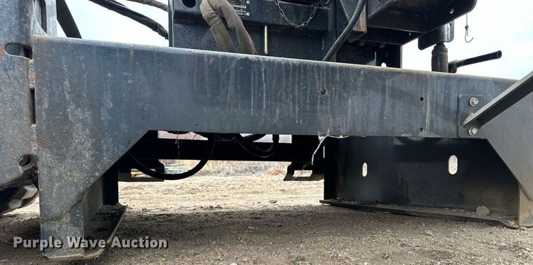 image for item KL9211 2013 Bobcat WC-8BCHIPPER  skid steer wood chipper