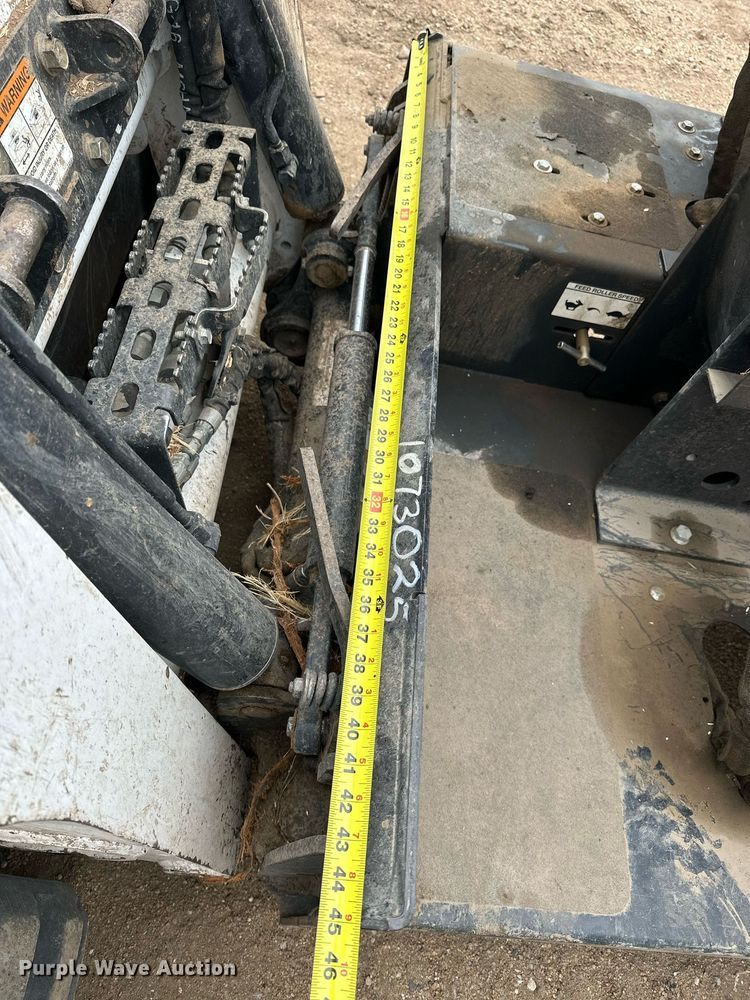 image for item KL9211 2013 Bobcat WC-8BCHIPPER  skid steer wood chipper