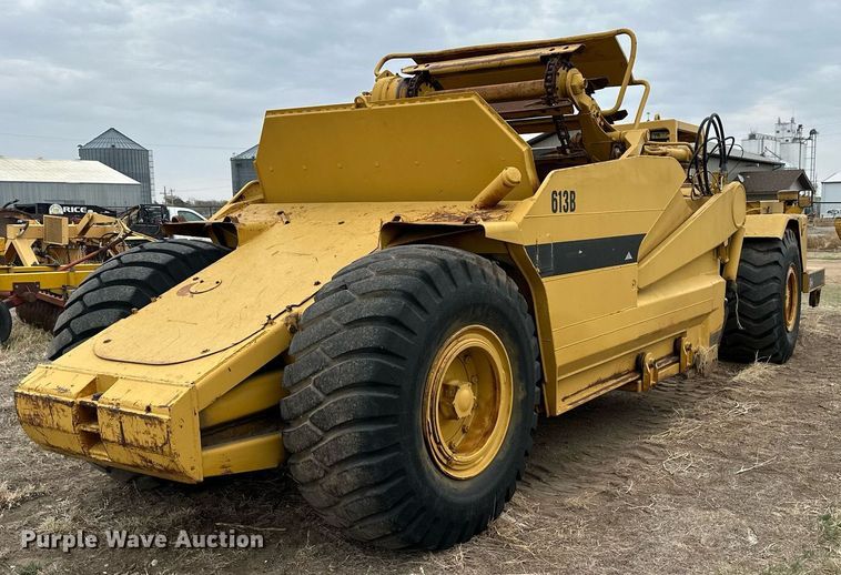 image for item KL9212 1979 Caterpillar 613B  elevating scraper