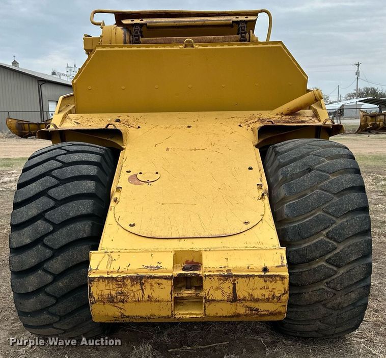 image for item KL9212 1979 Caterpillar 613B  elevating scraper