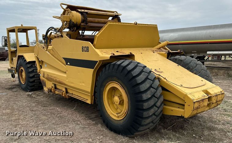 image for item KL9212 1979 Caterpillar 613B  elevating scraper