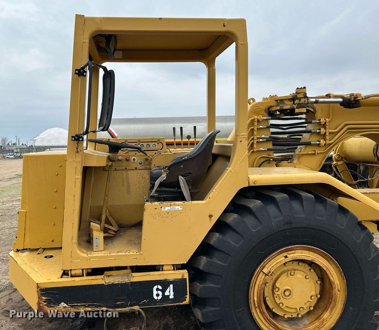 image for item KL9212 1979 Caterpillar 613B  elevating scraper