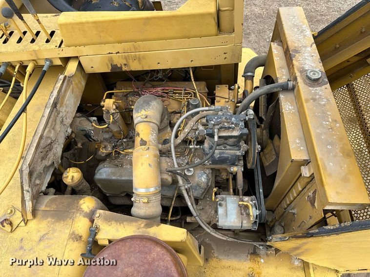 image for item KL9212 1979 Caterpillar 613B  elevating scraper