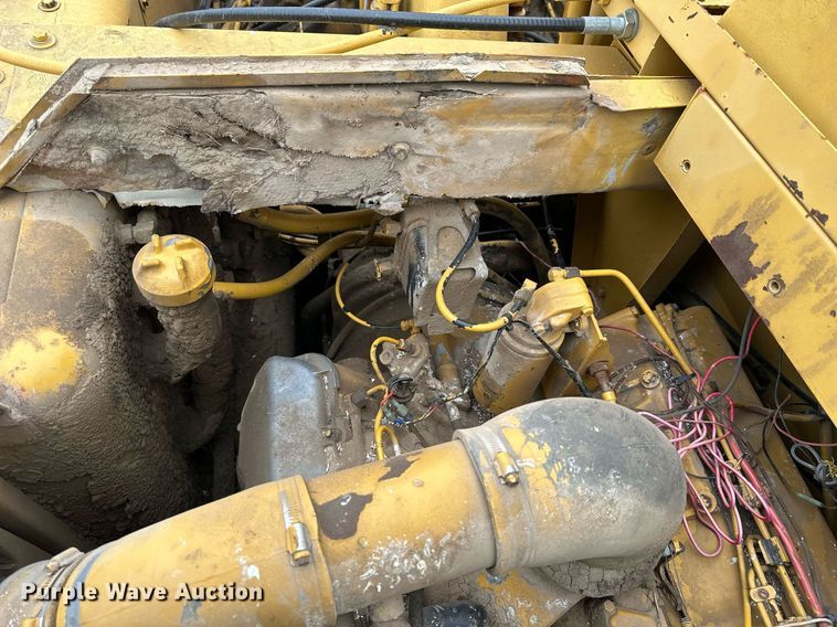 image for item KL9212 1979 Caterpillar 613B  elevating scraper