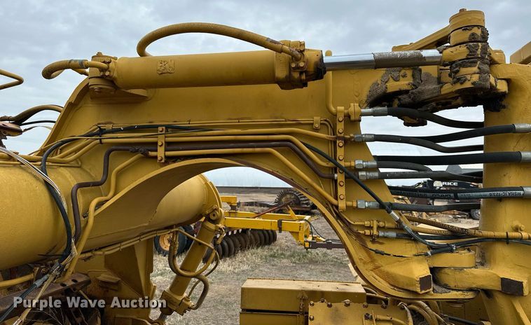 image for item KL9212 1979 Caterpillar 613B  elevating scraper