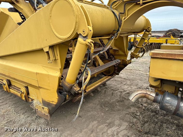 image for item KL9212 1979 Caterpillar 613B  elevating scraper