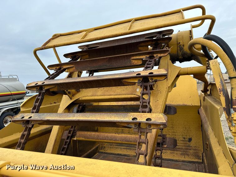 image for item KL9212 1979 Caterpillar 613B  elevating scraper