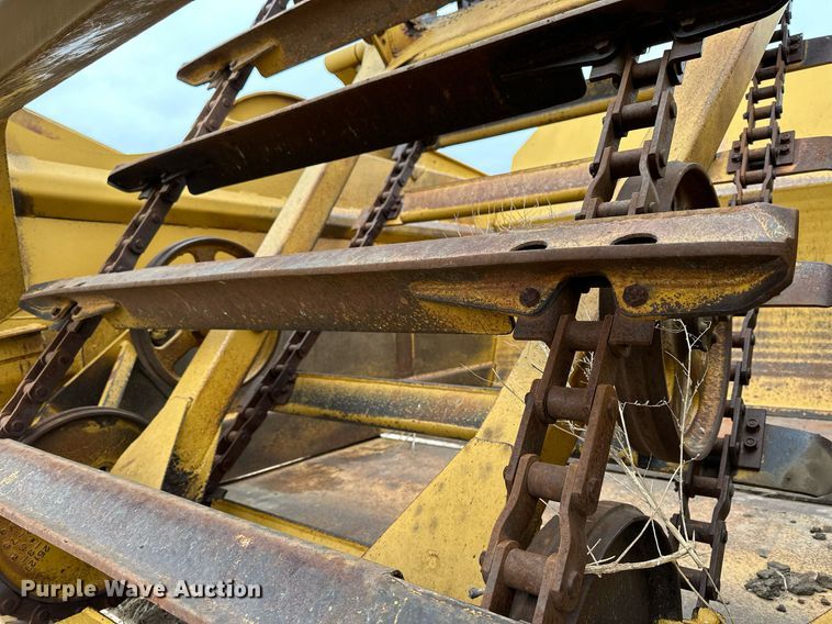 image for item KL9212 1979 Caterpillar 613B  elevating scraper