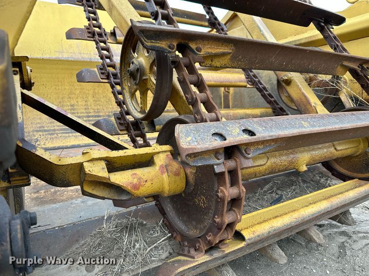 image for item KL9212 1979 Caterpillar 613B  elevating scraper