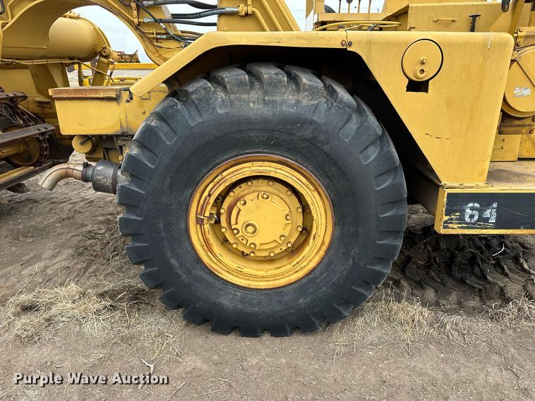 image for item KL9212 1979 Caterpillar 613B  elevating scraper
