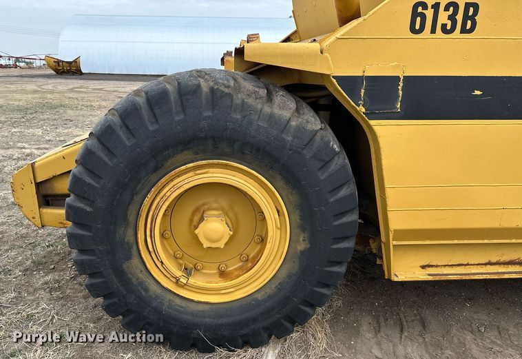 image for item KL9212 1979 Caterpillar 613B  elevating scraper