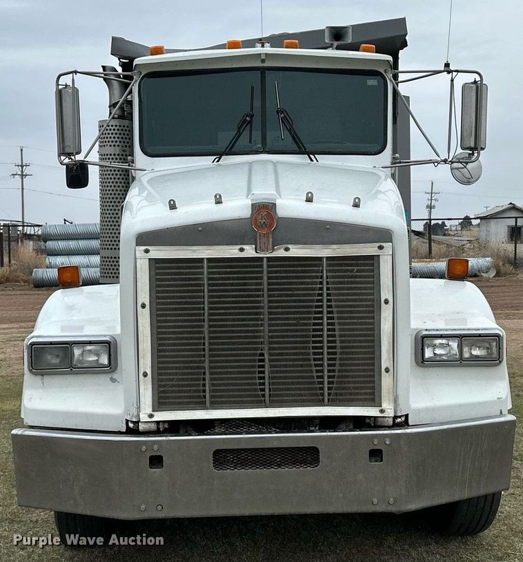 image for item KL9213 1994 Kenworth T800  dump truck