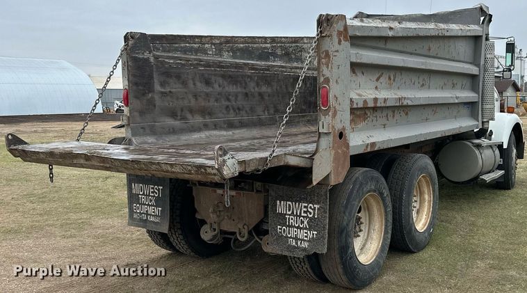 image for item KL9213 1994 Kenworth T800  dump truck