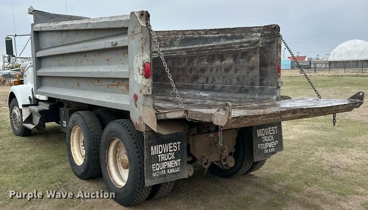 image for item KL9213 1994 Kenworth T800  dump truck