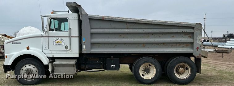 image for item KL9213 1994 Kenworth T800  dump truck