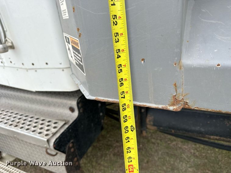 image for item KL9213 1994 Kenworth T800  dump truck