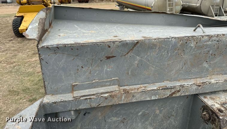 image for item KL9213 1994 Kenworth T800  dump truck