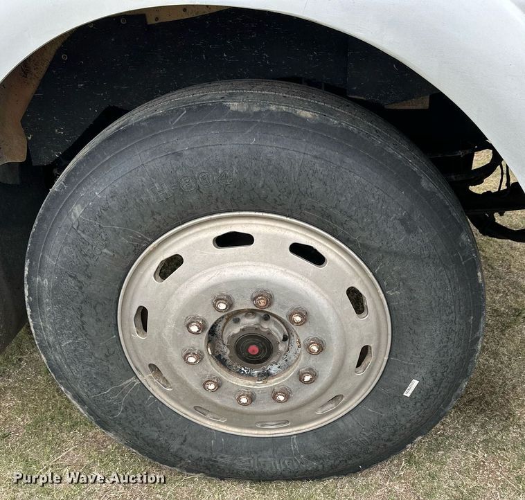 image for item KL9213 1994 Kenworth T800  dump truck