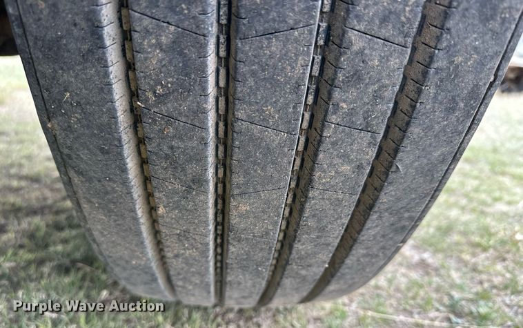 image for item KL9213 1994 Kenworth T800  dump truck