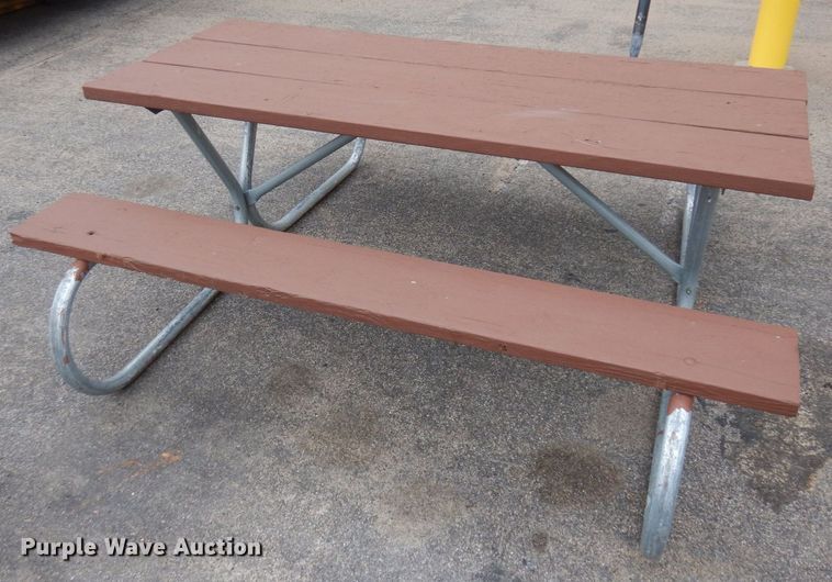 image for item KU9979 (12) picnic tables