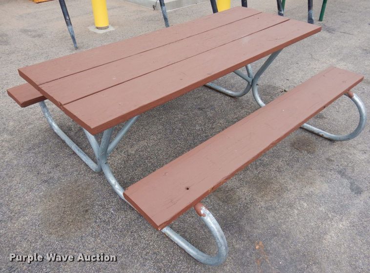 image for item KU9979 (12) picnic tables