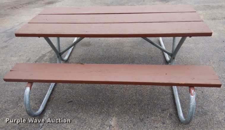 image for item KU9979 (12) picnic tables