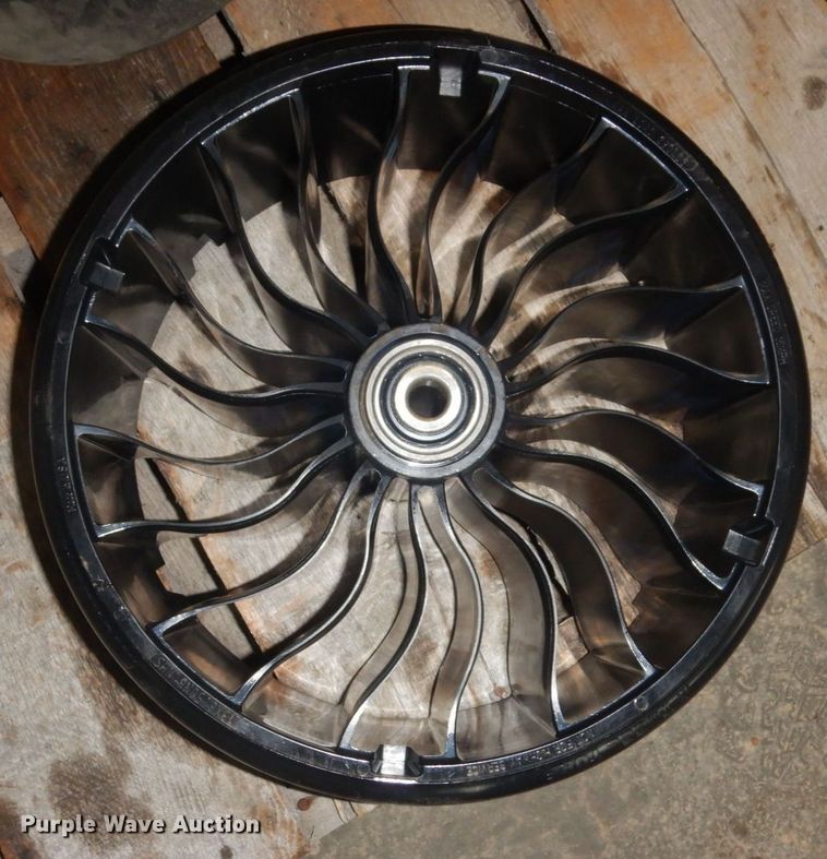 image for item KU9983 Lawn equipment