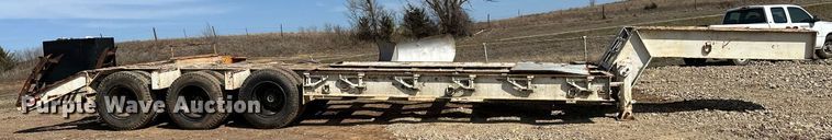 image for item KV9579 1970 Transport Trailers, Inc. GTY 50 FS  equipment trailer